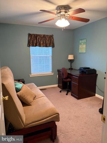 36 HOAG LN, Aston, PA 19014