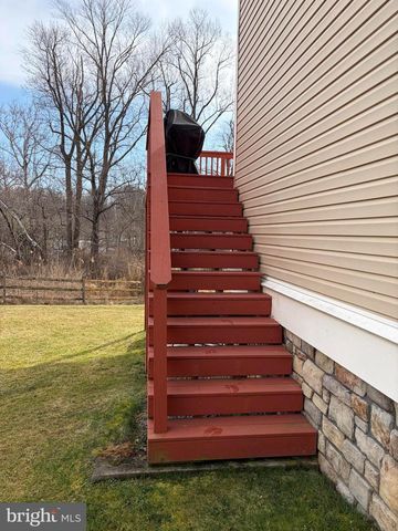 36 HOAG LN, Aston, PA 19014