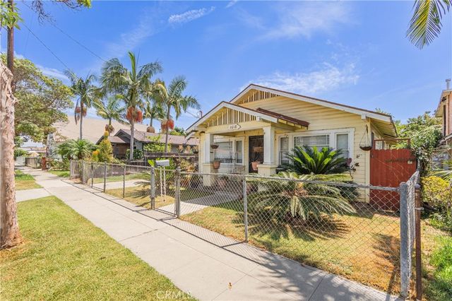 1618 W 3rd, Santa Ana, CA 92703