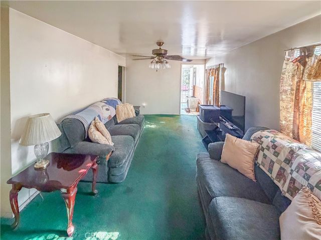 1618 W 3rd, Santa Ana, CA 92703