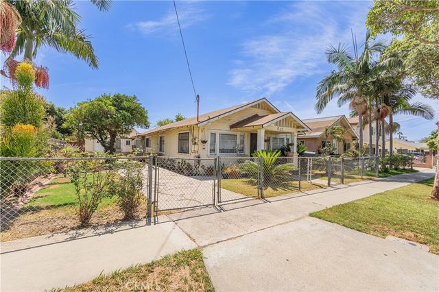 1618 W 3rd, Santa Ana, CA 92703