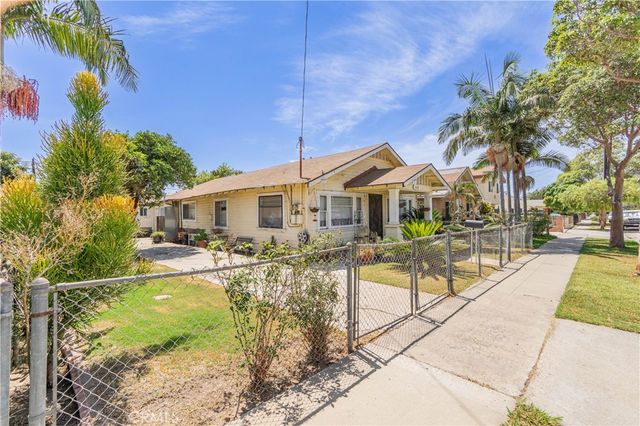 1618 W 3rd, Santa Ana, CA 92703