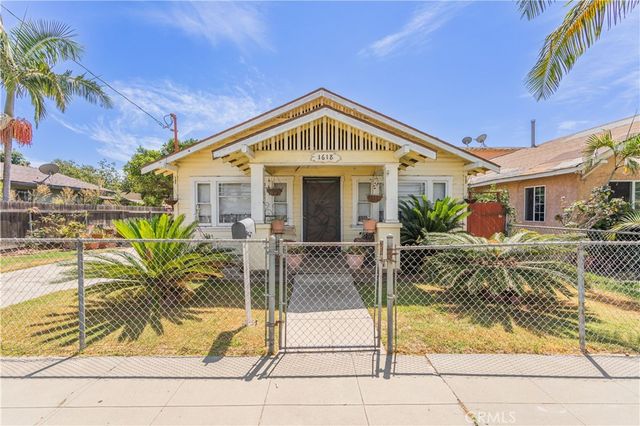 1618 W 3rd, Santa Ana, CA 92703