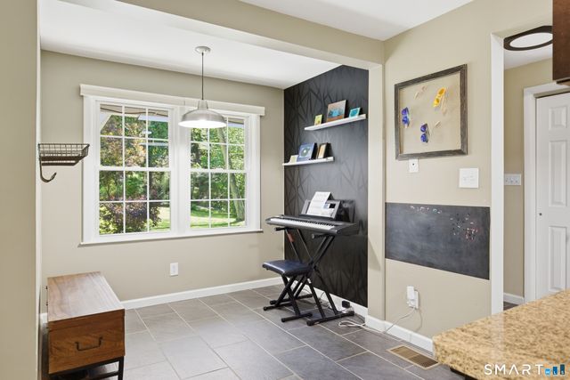 41 Hemlock Trail, Trumbull, CT 06611