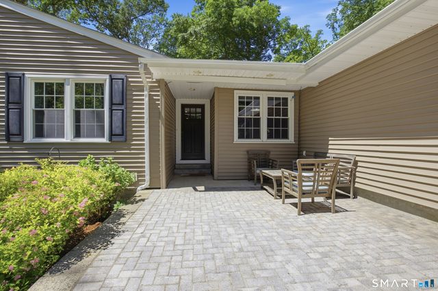 41 Hemlock Trail, Trumbull, CT 06611