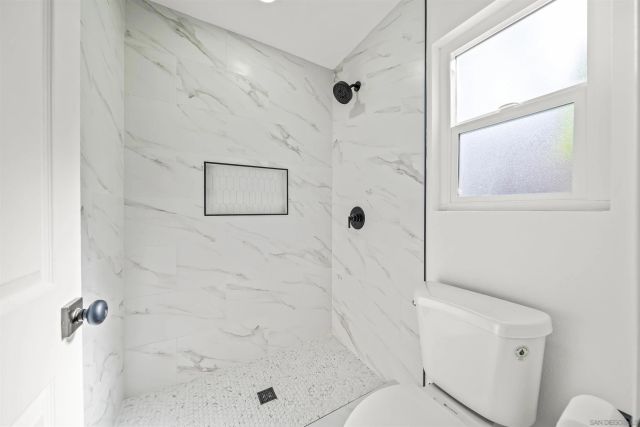 1513 Powell Rd, Oceanside, CA 92056