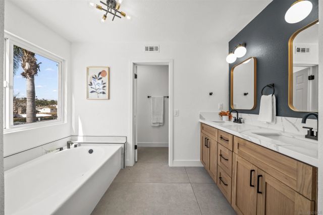 1513 Powell Rd, Oceanside, CA 92056