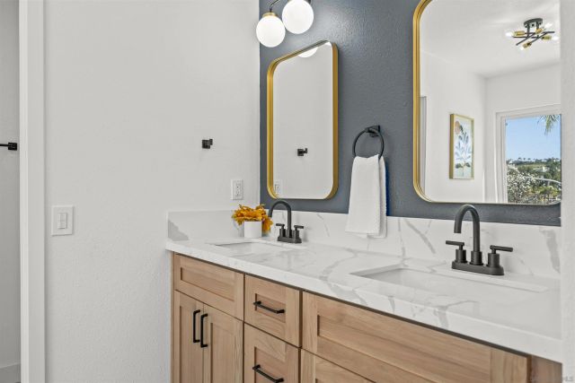 1513 Powell Rd, Oceanside, CA 92056