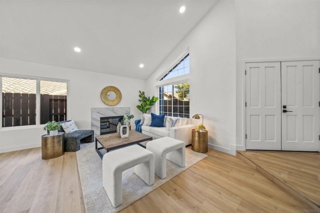 1513 Powell Rd, Oceanside, CA 92056