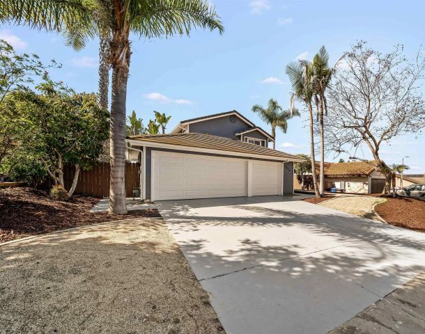 1513 Powell Rd, Oceanside, CA 92056