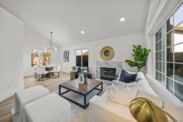 1513 Powell Rd, Oceanside, CA 92056