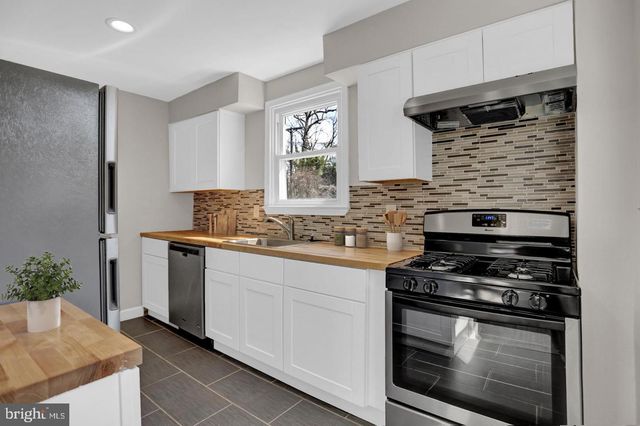 5615 BELLE VISTA AVE, Baltimore, MD 21206