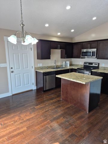 1896 E JUNIPER DR, Eagle Mountain, UT 84005