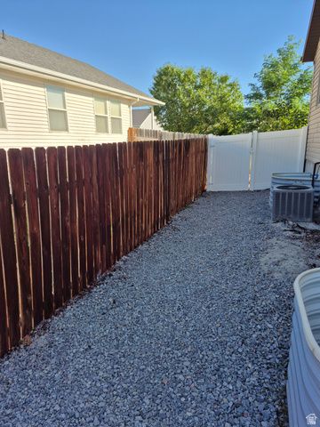 1896 E JUNIPER DR, Eagle Mountain, UT 84005