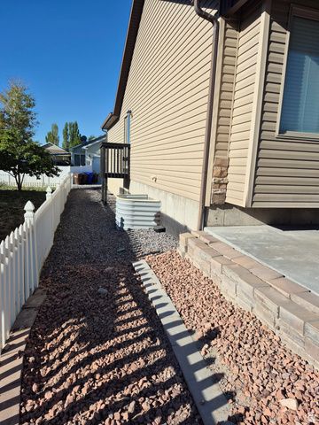 1896 E JUNIPER DR, Eagle Mountain, UT 84005