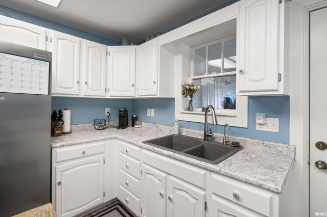 38 EMS T32C Lane, Leesburg, IN 46538