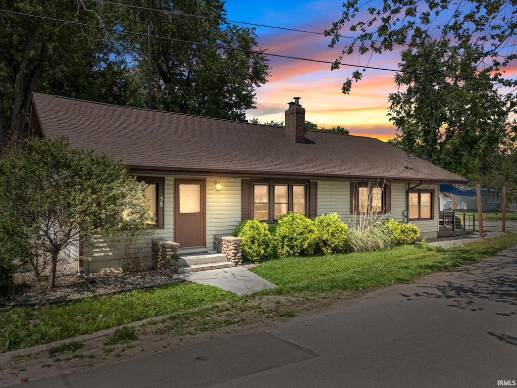 38 EMS T32C Lane, Leesburg, IN 46538