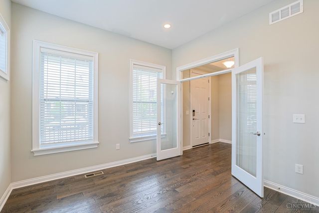 4143 Parkview Drive, Blue Ash, OH 45242