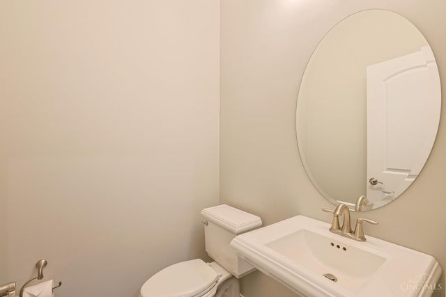 4143 Parkview Drive, Blue Ash, OH 45242
