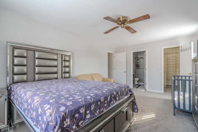 601 Bluff Street, Carol Stream, IL 60188