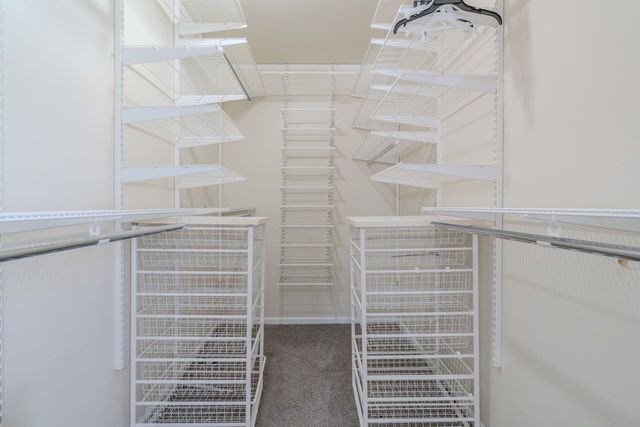 601 Bluff Street, Carol Stream, IL 60188