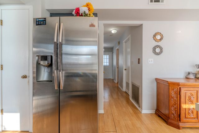 601 Bluff Street, Carol Stream, IL 60188