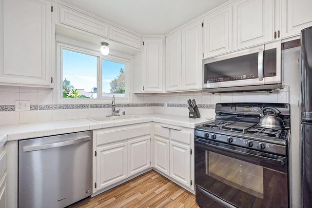 1333 Wesley Ln, Auburn, CA 95603