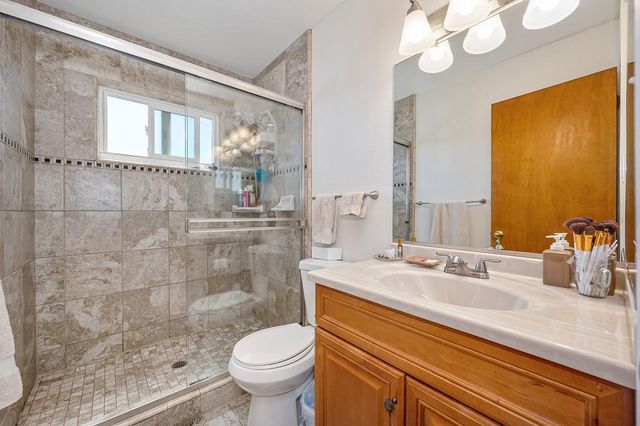 1333 Wesley Ln, Auburn, CA 95603