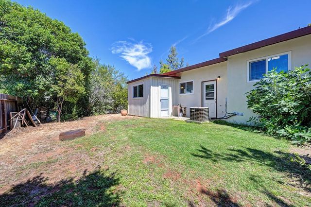 1333 Wesley Ln, Auburn, CA 95603