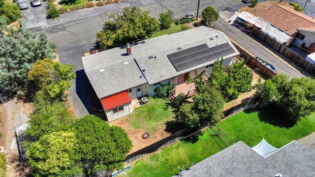 1333 Wesley Ln, Auburn, CA 95603