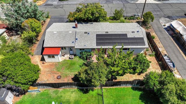 1333 Wesley Ln, Auburn, CA 95603