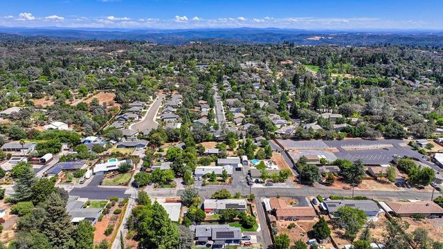 1333 Wesley Ln, Auburn, CA 95603