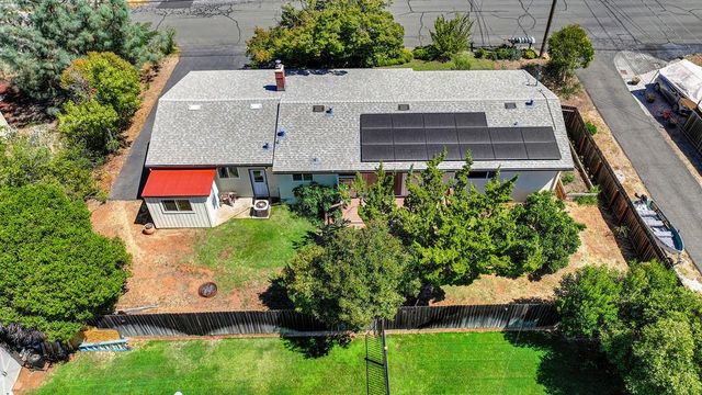 1333 Wesley Ln, Auburn, CA 95603