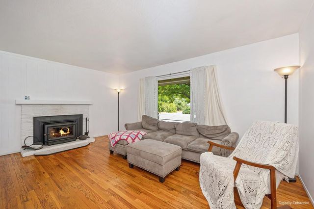 1333 Wesley Ln, Auburn, CA 95603