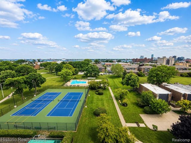 1300 E Lafayette 604, Detroit, MI 48207