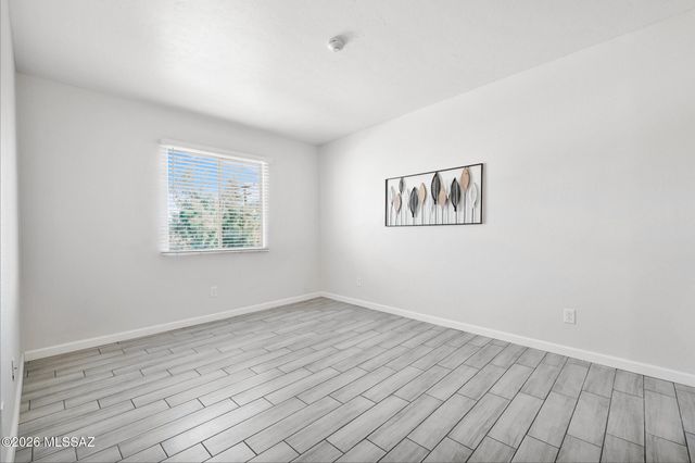 1810 E Blacklidge Dr Apt 322, Tucson, AZ 85719