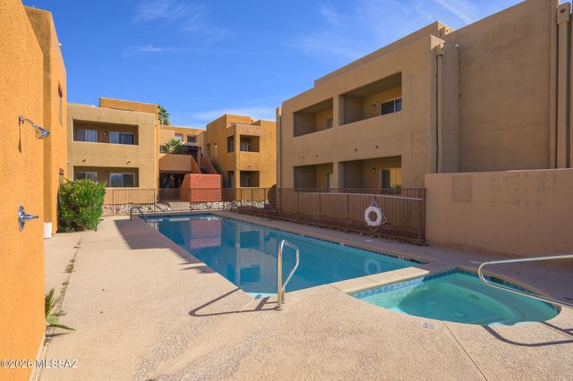 1810 E Blacklidge Dr Apt 322, Tucson, AZ 85719