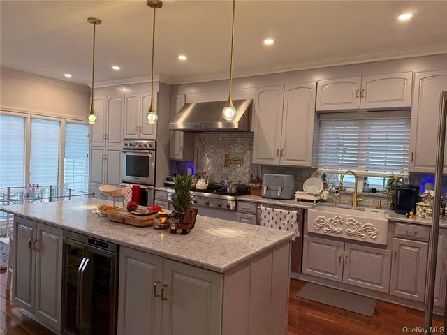 157-35 19th Avenue, Whitestone, NY 11357