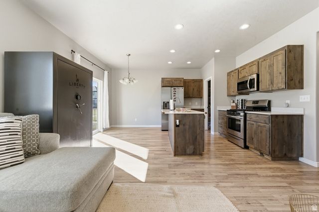 654 N 2560 E, Spanish Fork, UT 84660