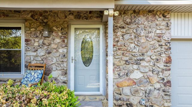 10 Rio Grande Forest Drive, Little Rock, AR 72212