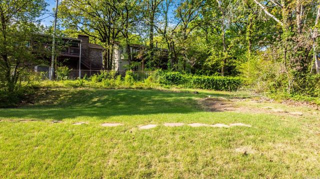 10 Rio Grande Forest Drive, Little Rock, AR 72212