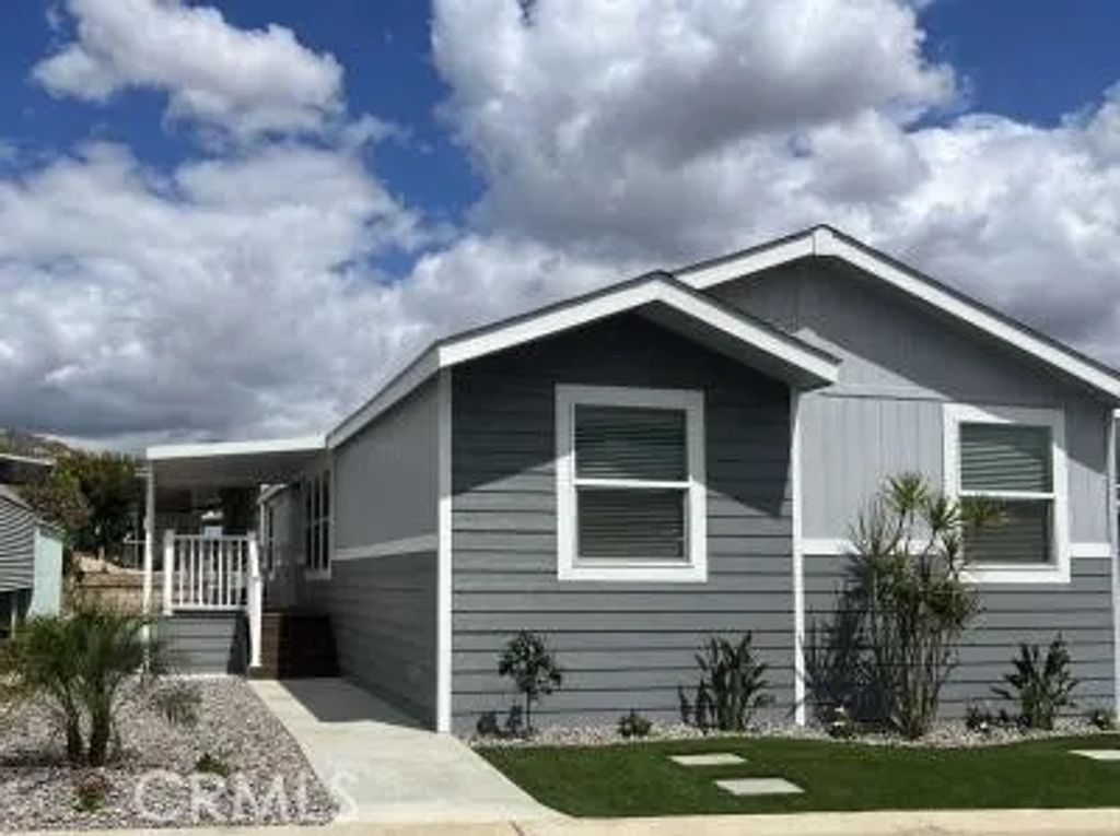 4000 Pierce 124, Riverside, CA 92505