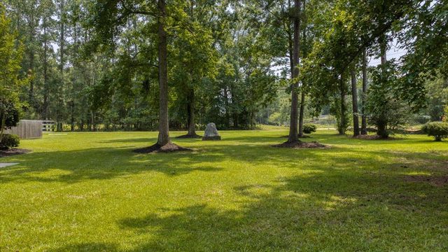 822 Highway 61, Ridgeville, SC 29472