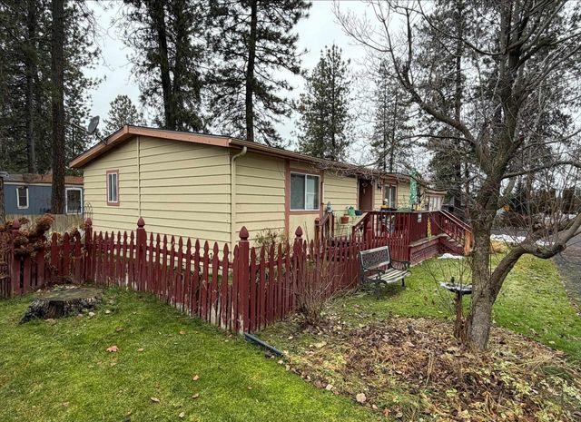 3428 E Georgia Pines Ln, Mead, WA 99021