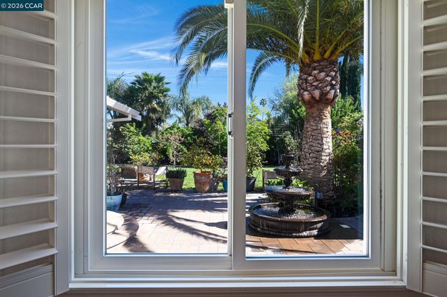 4151 Storey Lane, Concord, CA 94518