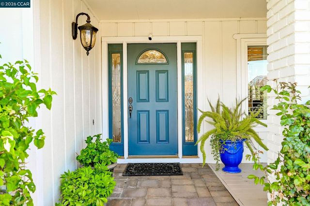 4151 Storey Lane, Concord, CA 94518