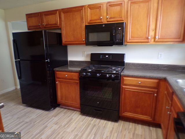 1527 PACEVILLE Court, Conyers, GA 30012