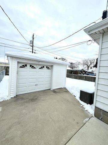 1531 Bryn Mawr AVENUE, Mount Pleasant, WI 53403