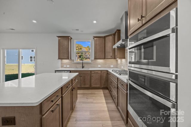 107 Nighthawk Trail, Mooresville, NC 28115