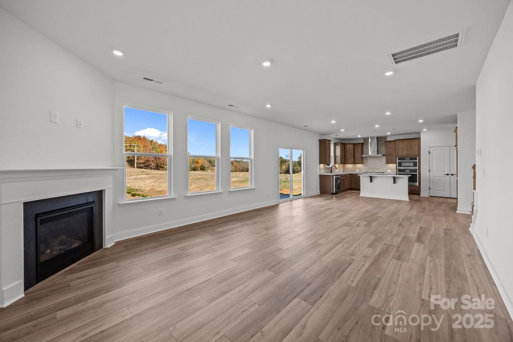 107 Nighthawk Trail, Mooresville, NC 28115